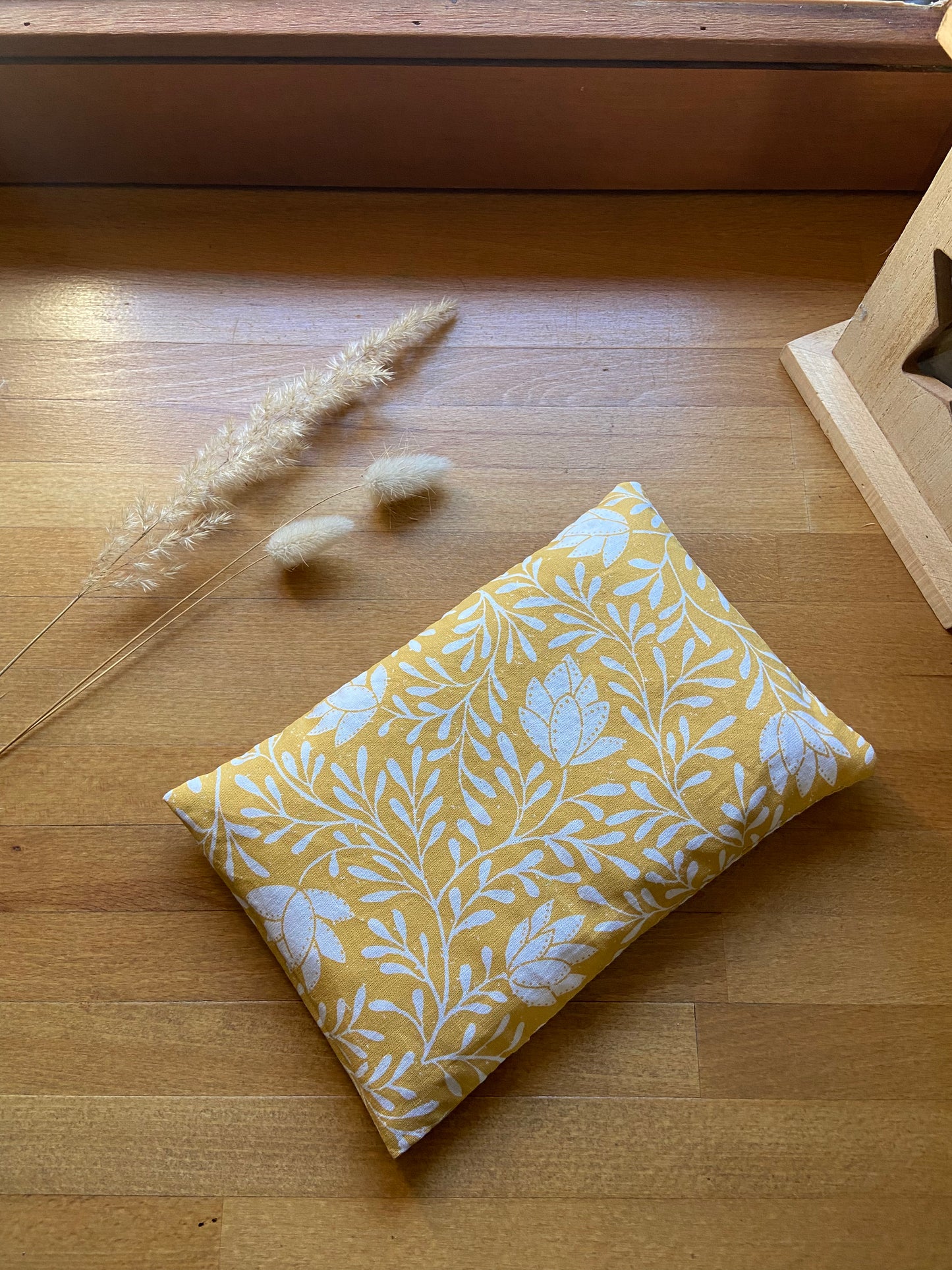 🌿 Bouillotte déhoussable en coton  – Garnie de noyaux de cerise